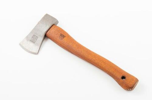 斧おすすめ オヨ 手斧34cm 革刃カバー付 イメージ
