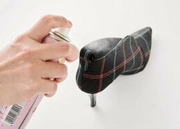 【足クサ対策】ストッキング派は注意！靴用消臭スプレーのおすすめは？｜「LDK」が紹介