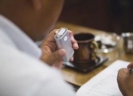 【50人の本音】たばこ感はiQOS、吸いやすいのはPloom TECH、乗り換えなら…？