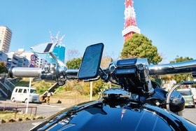 「iPhoneのカメラが壊れた」を回避！ おすすめなバイク用スマホホルダーは？ | 『家電批評』が検証のイメージ