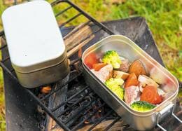 Amazon人気爆発の飯ごう“メスティン”完全ガイド｜使い方のコツ＆用途別プロレシピ5選【2020年】